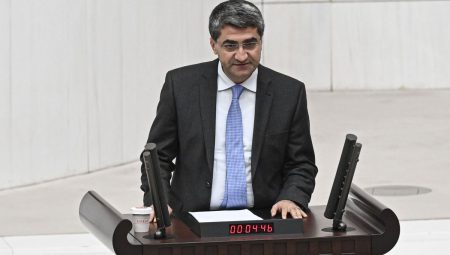 Milletvekili Ekmen, TBMM’de yerel basının sesi oldu