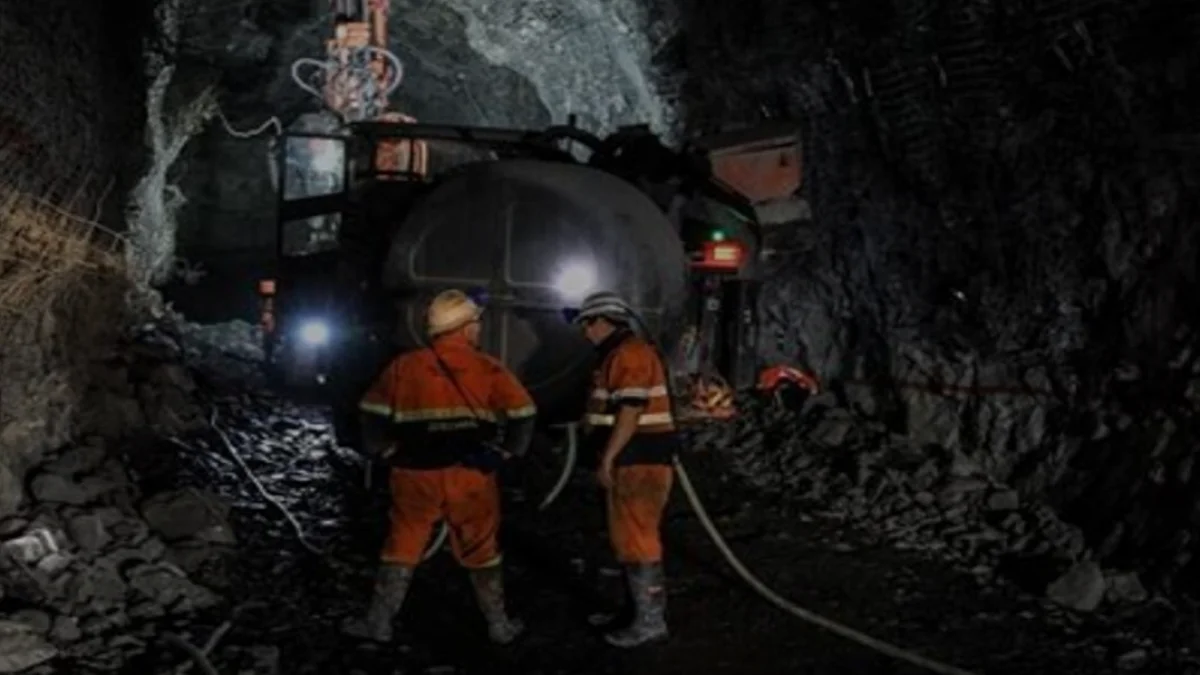 De Beers Güney Afrika Venetia madeninde üretimi iki yıl durdurdu