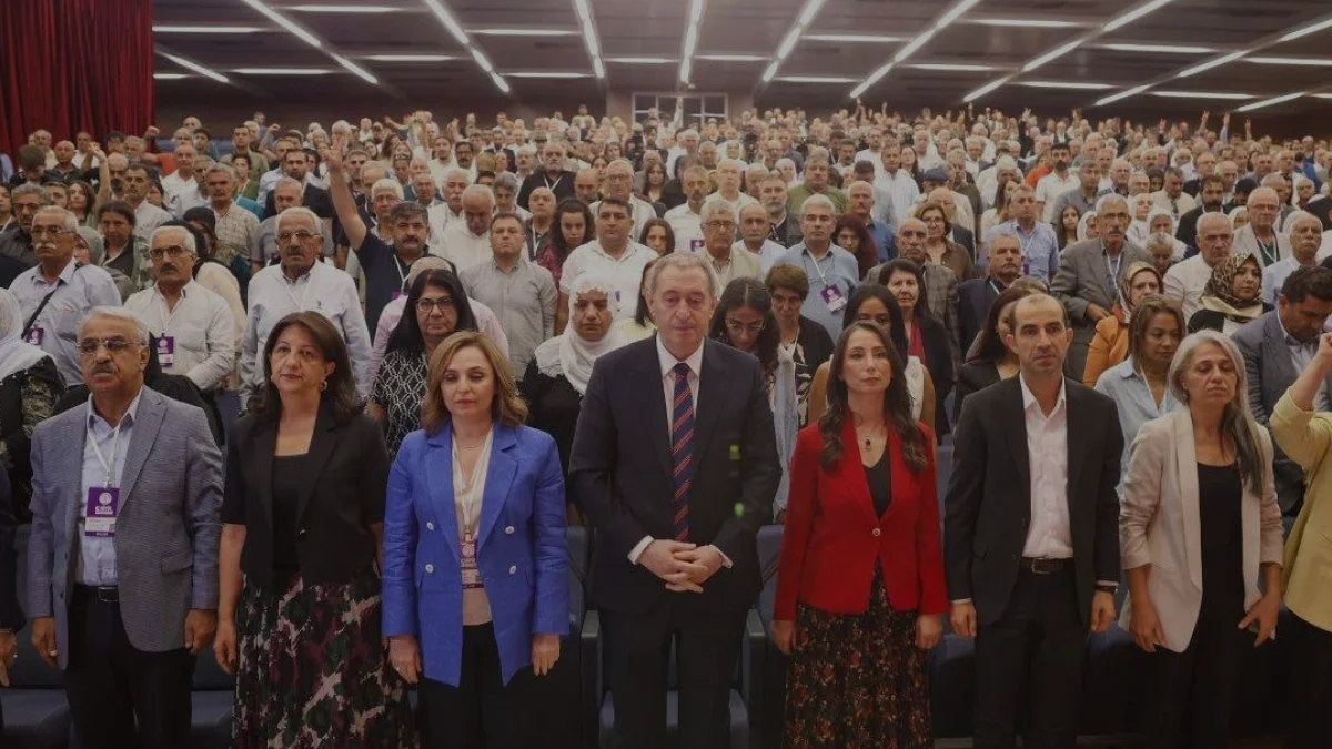 DEM Parti 5 Olağan Kongresini Ankara Nazım Hikmet Kültür Merkezinde Topladı