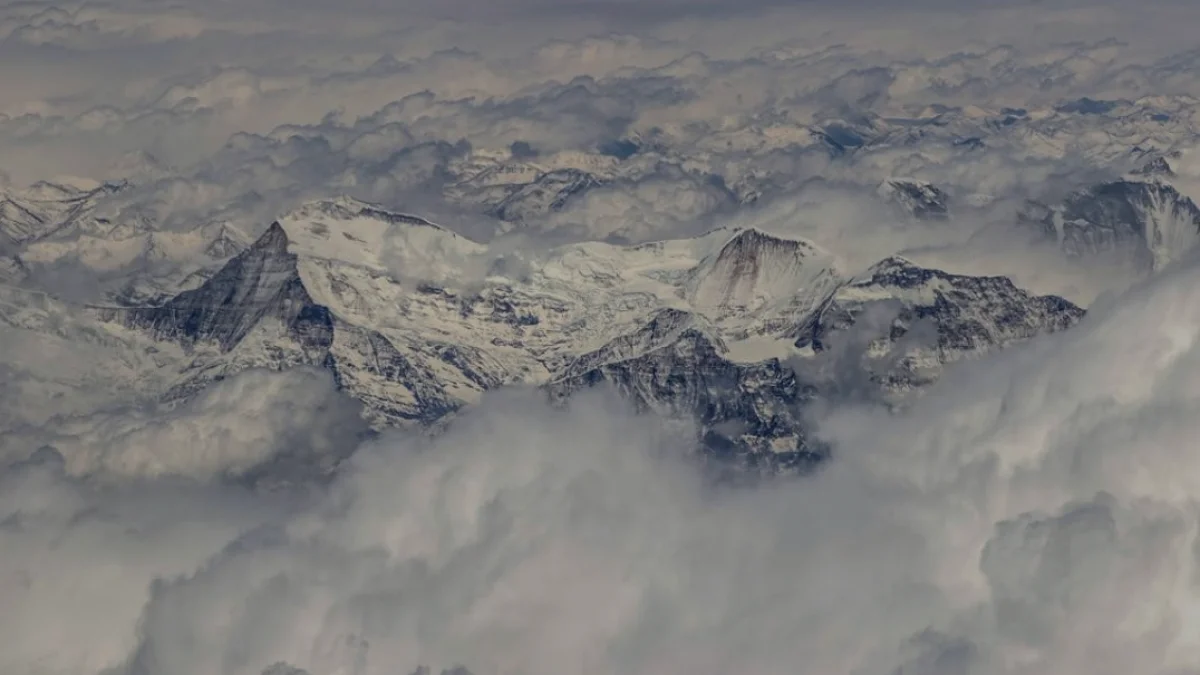 Himalayalar'da buzul erimesi son on yılda yüzde 65 hızlandı
