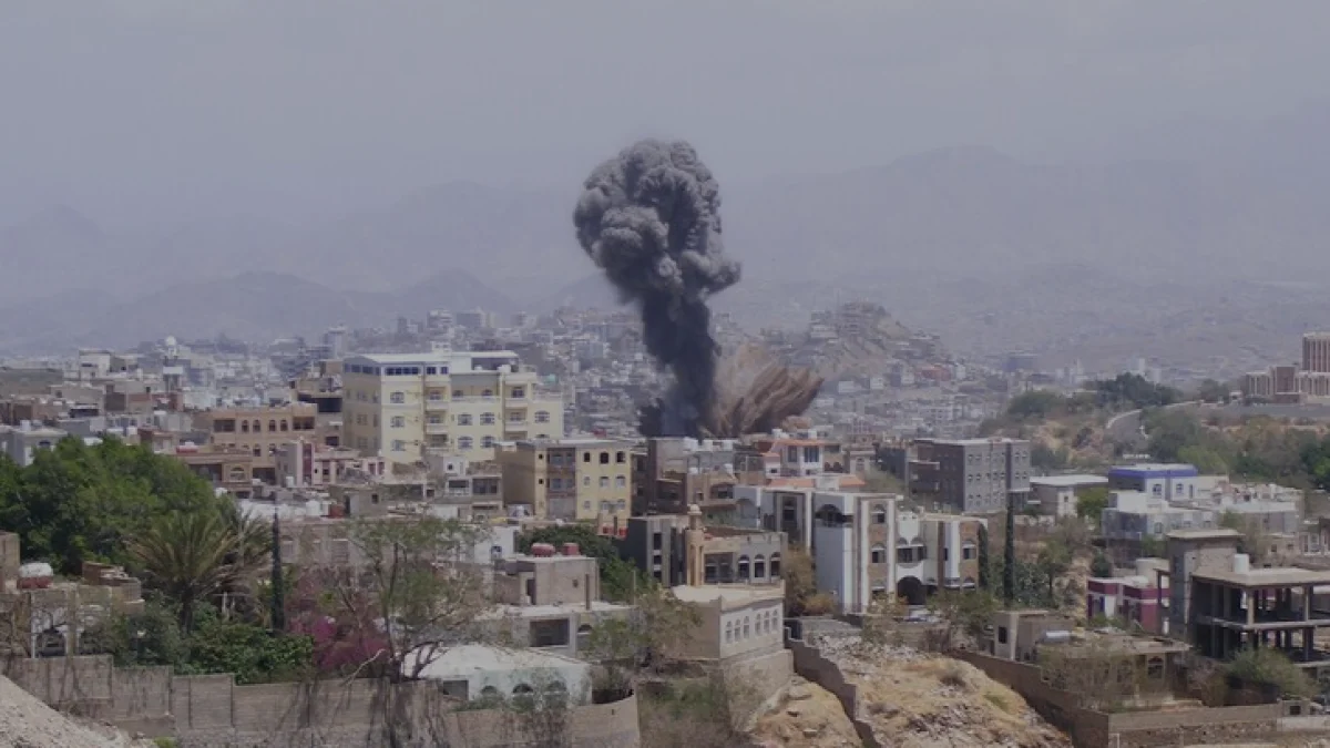 Husiler Taiz Kentine Üç Balistik Füzeyle Saldırdı