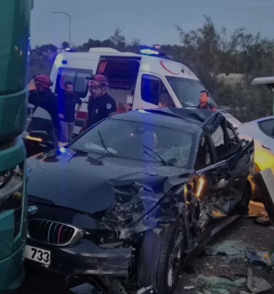 İstanbul İzmir Otoyolunda zincirleme kaza 11 yaralı