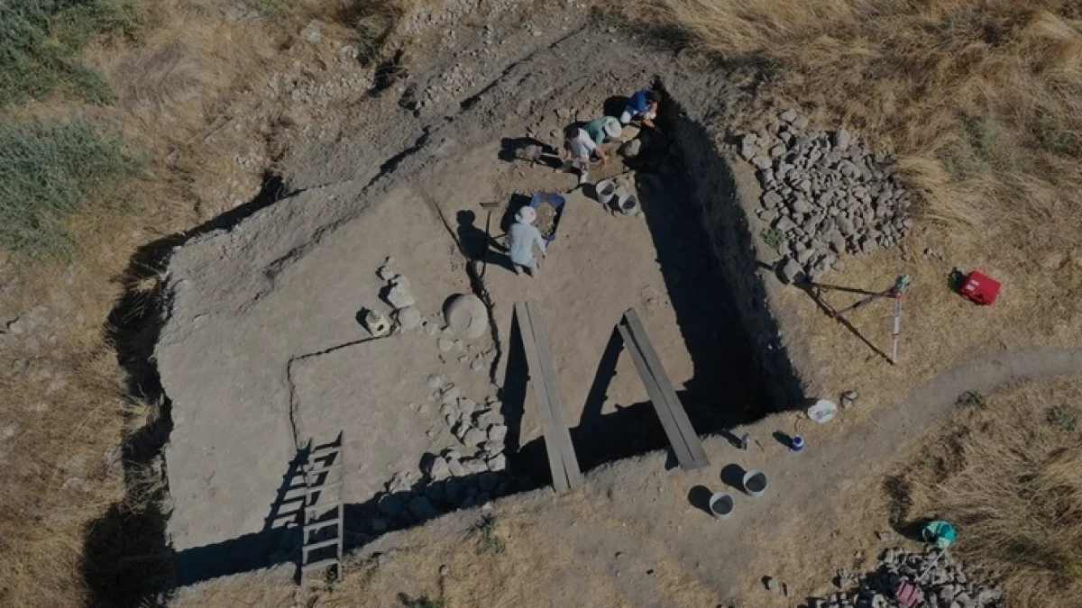 Maydos Kilisetepe Höyüğünde 4200 Yıllık Savunma Duvarı Bulundu