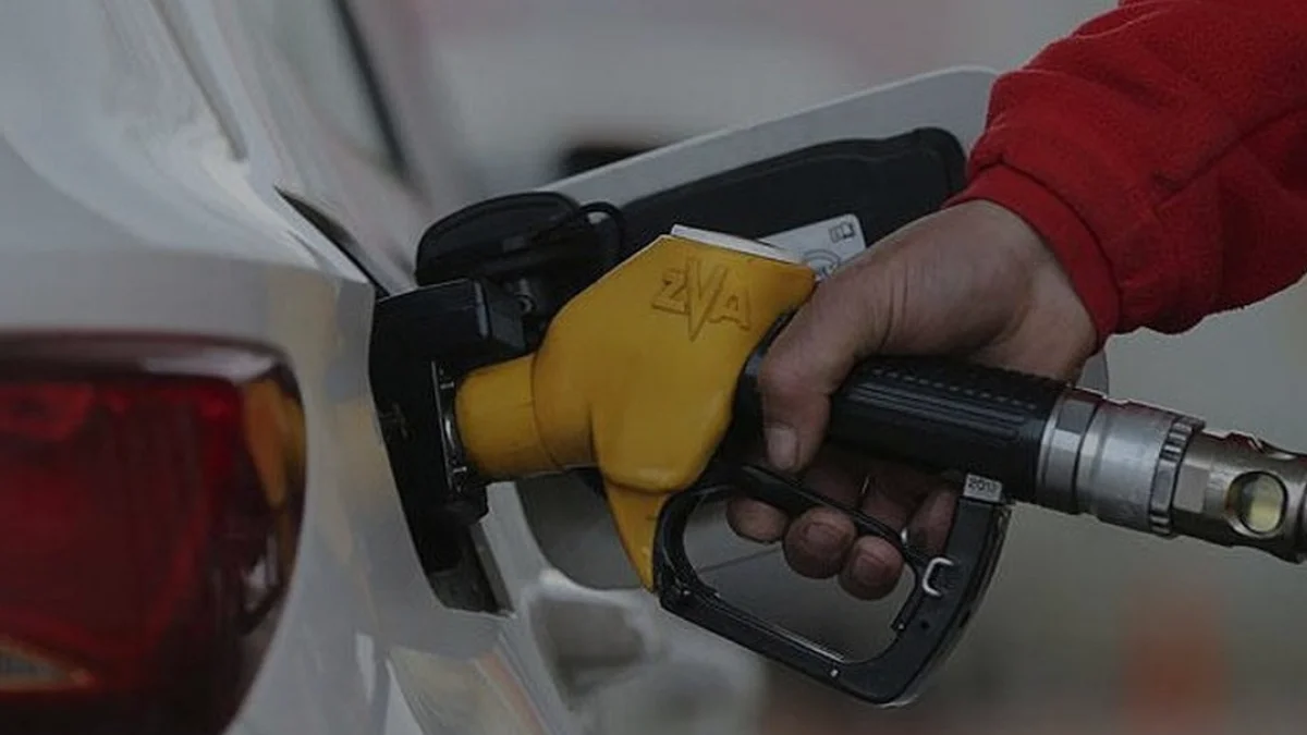 Motorin Fiyatlarına 4 Lira Üzerinde İndirim Yapıldı