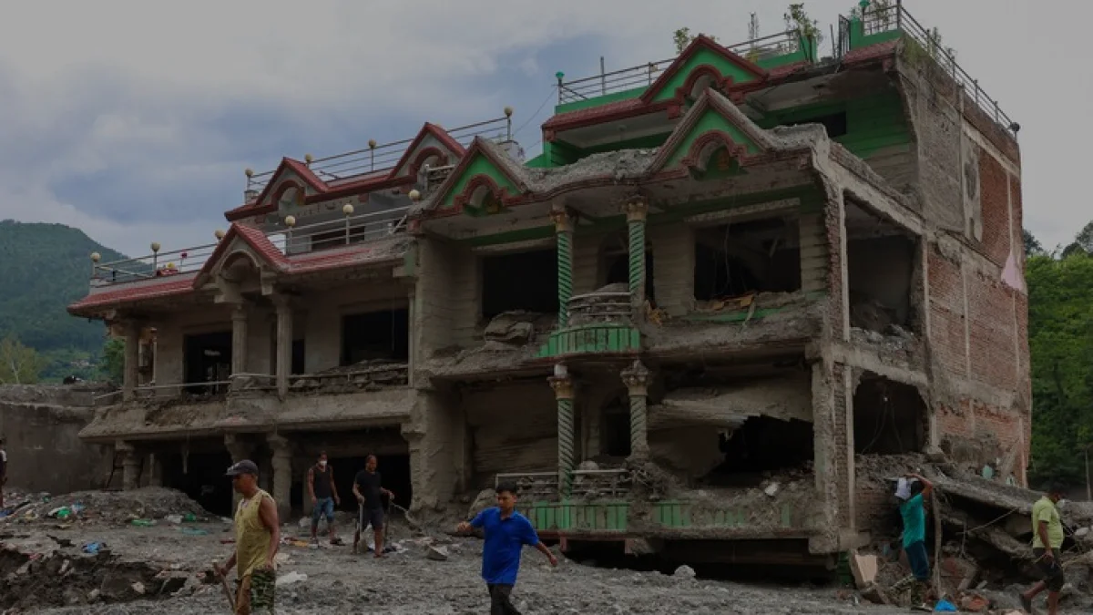Nepal sel felaketinde can kaybı 1385 kişiye ulaştı