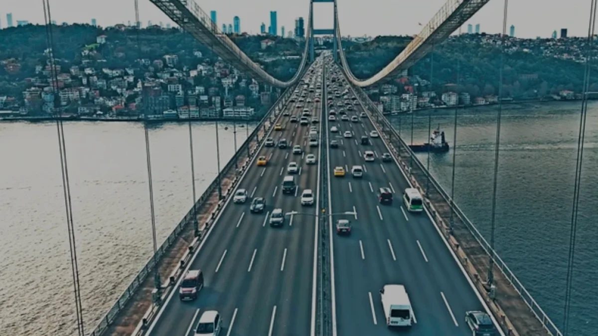 Otoyol ve Köprülerin Özelleştirilmesi Sürecinde Kritik Sorular