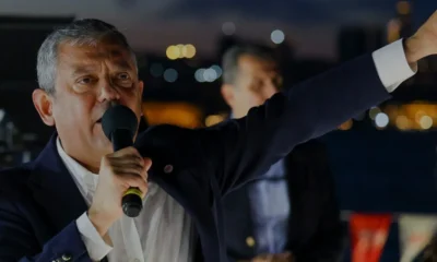 Özgür Özel Üsküdar mitinginde safları belirledi