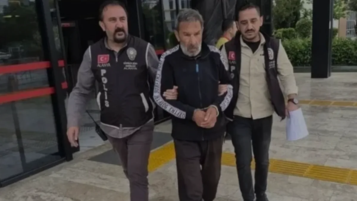 Alanya'da Cumhurbaşkanına Hakaret İddiasıyla Tutuklama