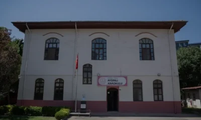 Aydınlı Anaokulu asırlık binasında dijital bağımlılığa karşı tarım projesi
