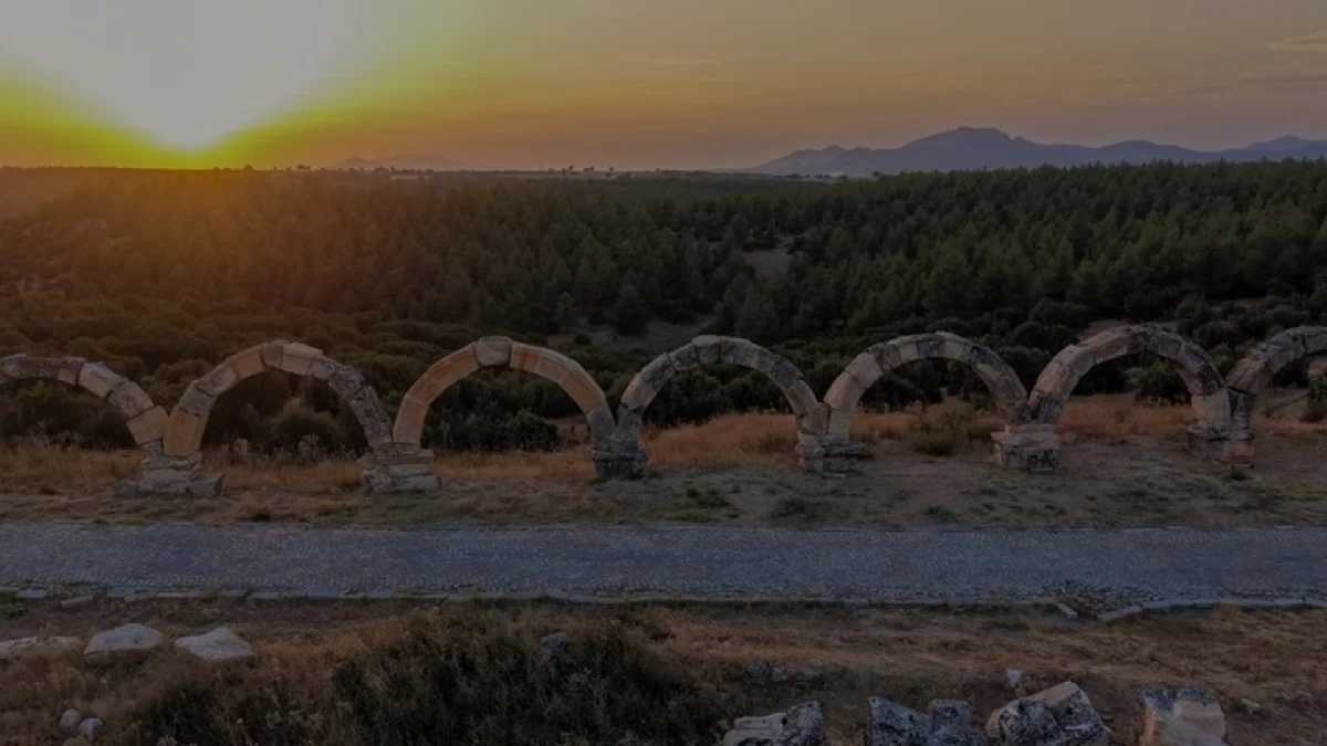 Blaundos Antik Kentinde 250 Metrelik Kutsal Duvar Gün Yüzüne Çıktı