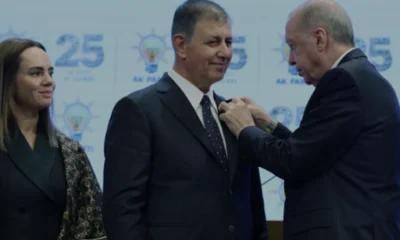 İzmir Büyükşehir Belediye Başkanı Cemil Tugay AK Partiye katıldı