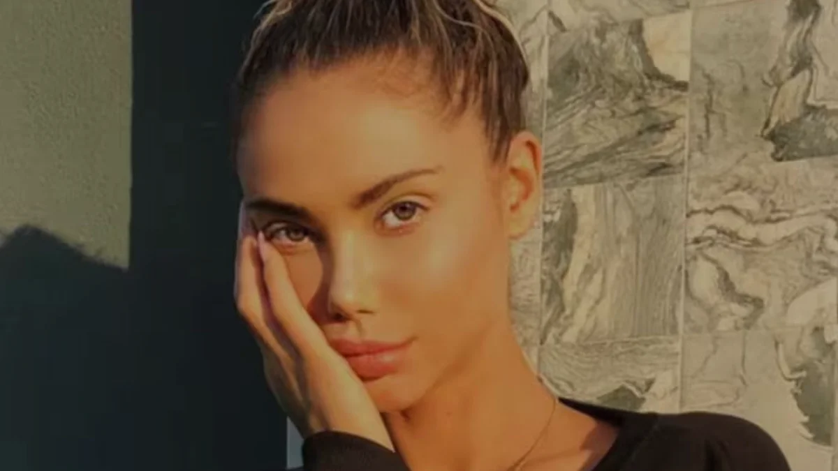 Model Sahara Ray 34 Yaşında Hayatını Kaybetti