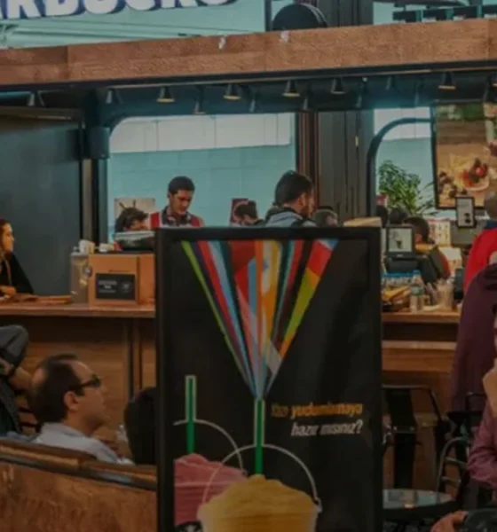 Starbucks Çin mağazalarında bedava oturma dönemi resmen bitiyor