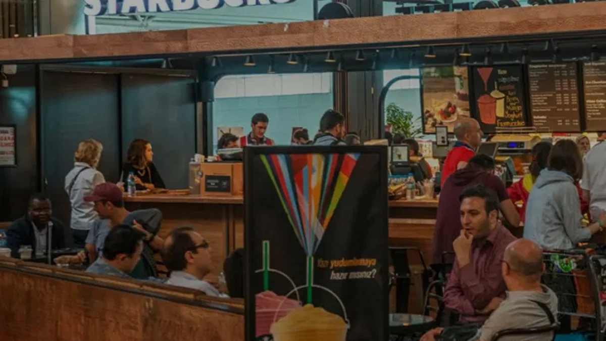 Starbucks Çin mağazalarında bedava oturma dönemi resmen bitiyor